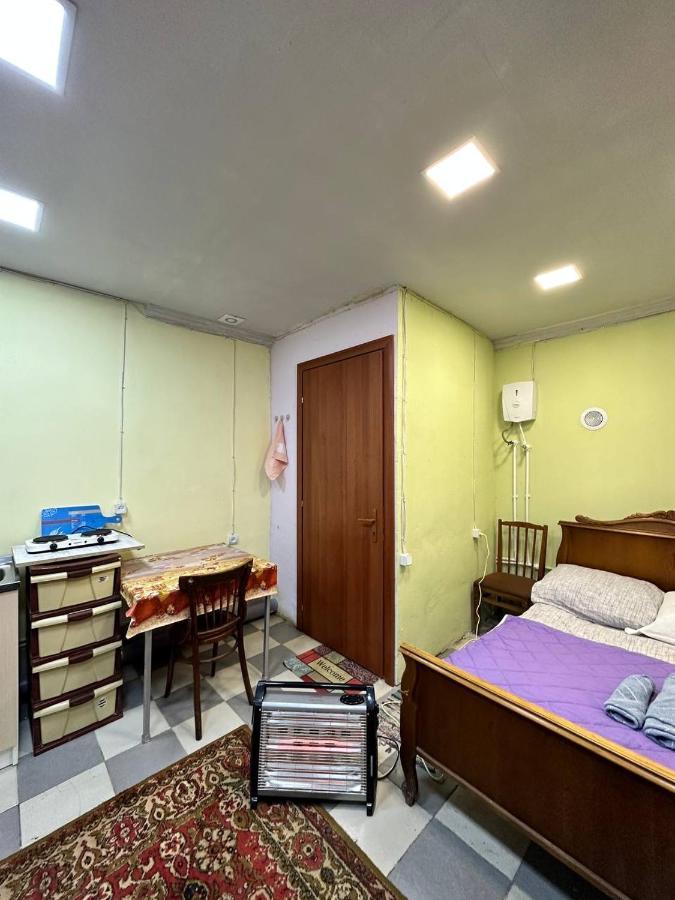 Апартаменты Vahe'S Family Guests House Ереван Экстерьер фото