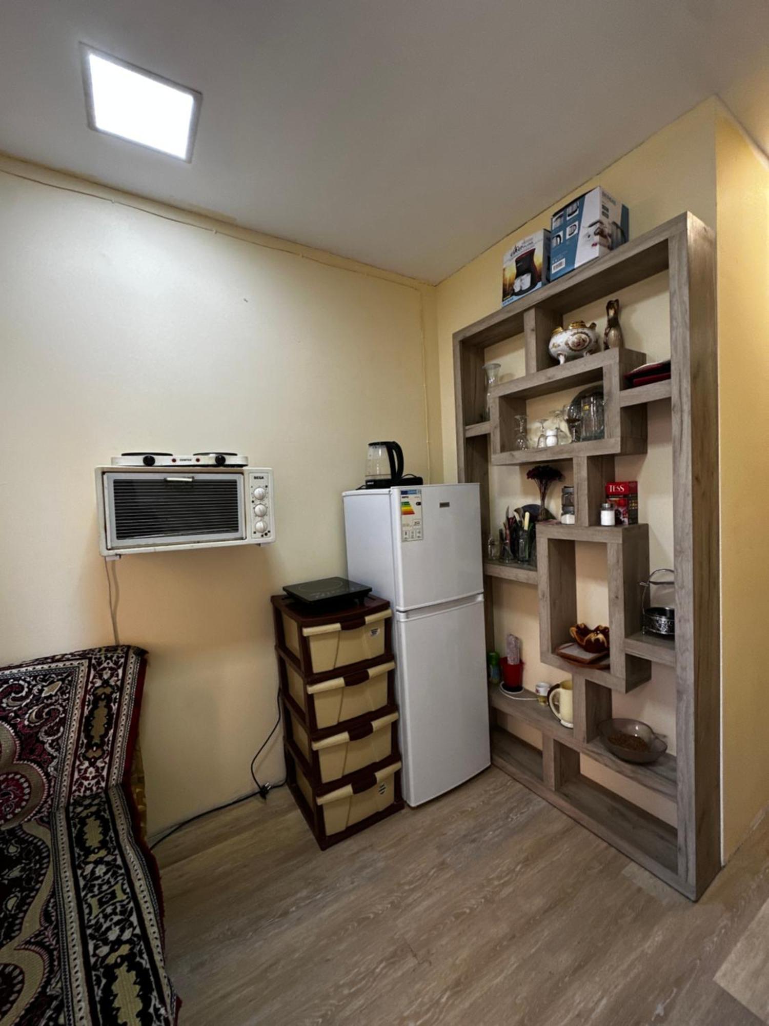 Апартаменты Vahe'S Family Guests House Ереван Экстерьер фото