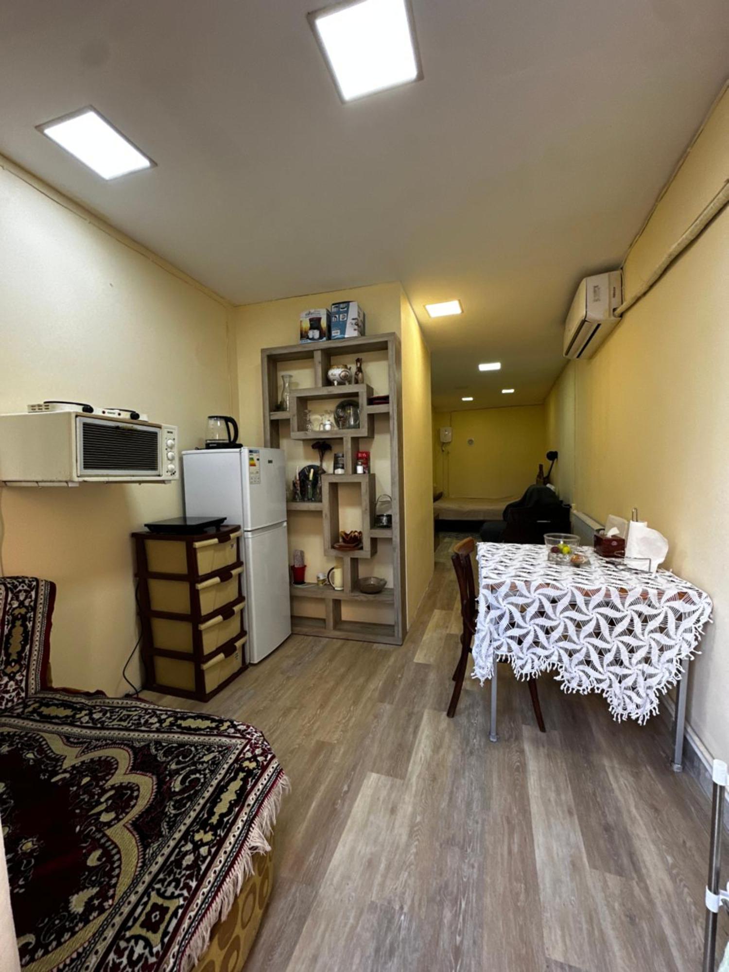 Апартаменты Vahe'S Family Guests House Ереван Экстерьер фото