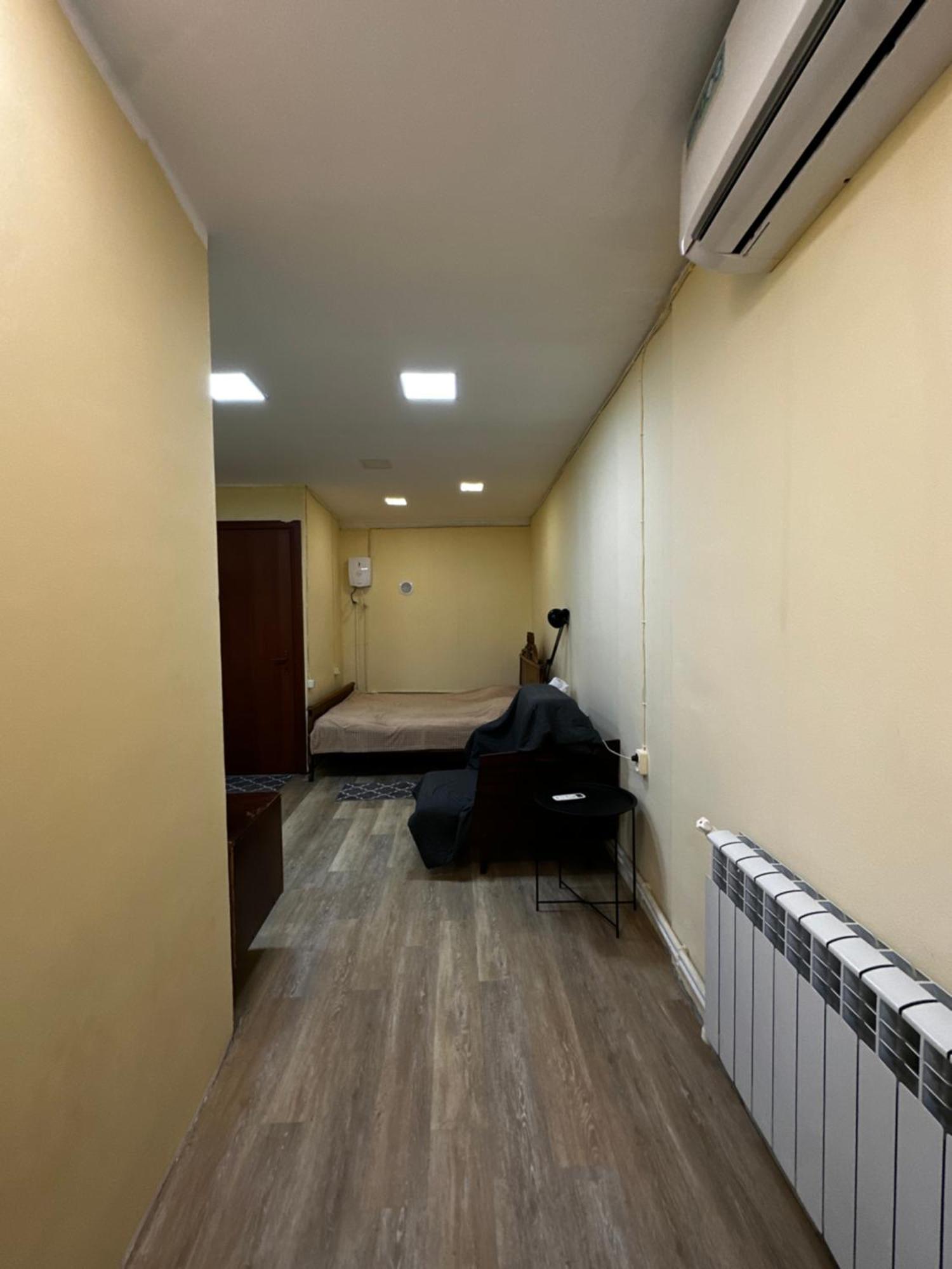 Апартаменты Vahe'S Family Guests House Ереван Экстерьер фото